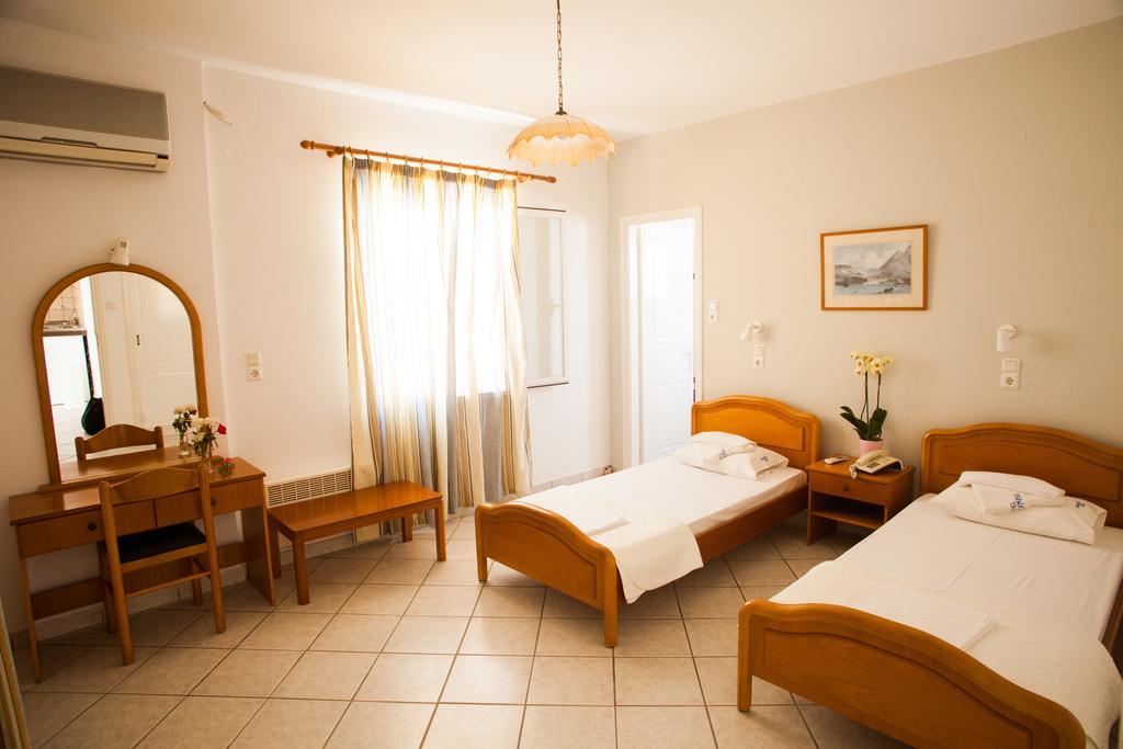 Hotel Olympia Finikas  Luaran gambar